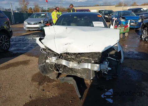 2017 Audi A3 2.0T Premium из США, поврежденный, VIN WAUAUGFF4H1066518